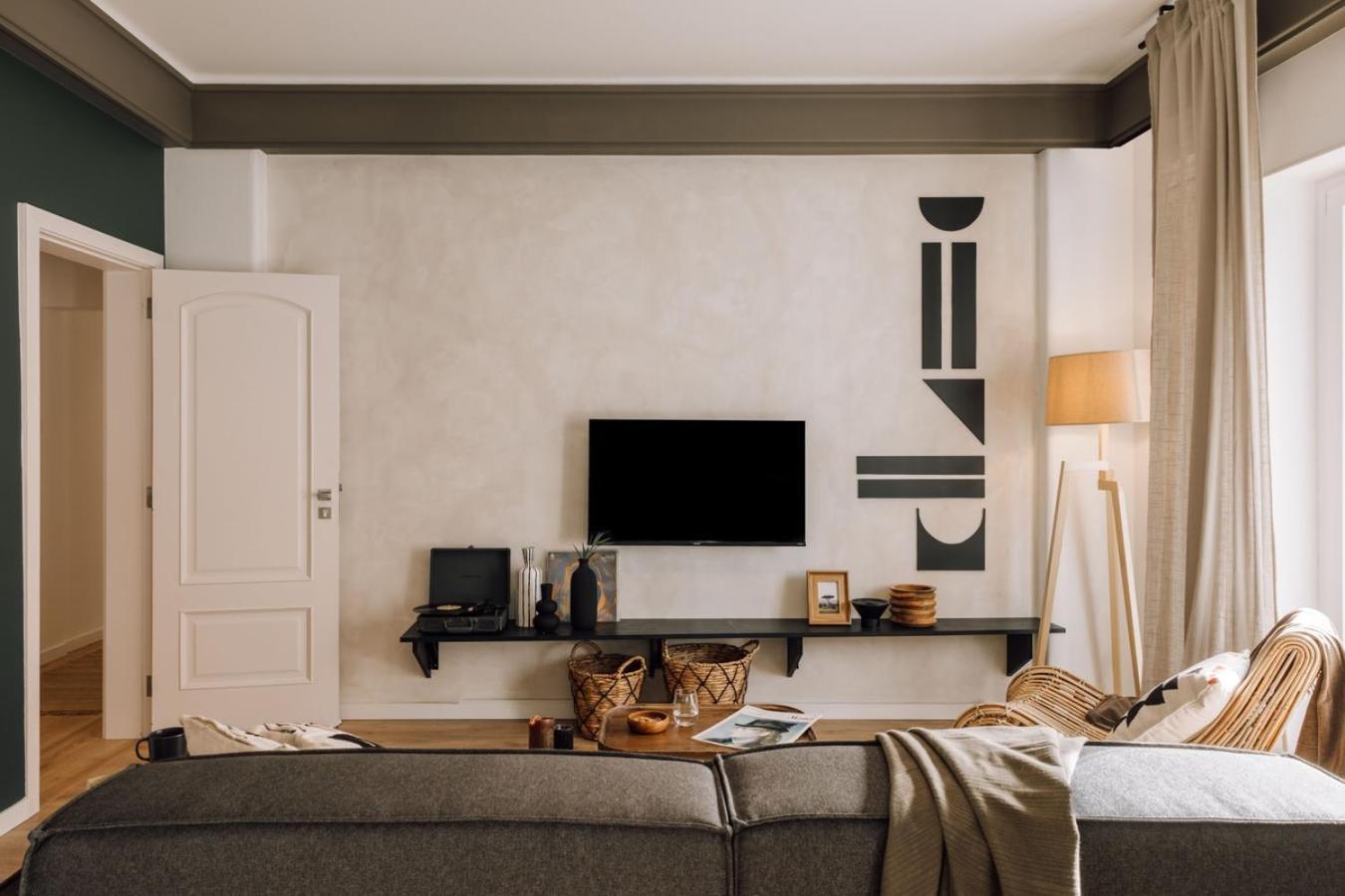 Barambu - 3 Bedrooms And Office In Avenidas Novas Apartment *